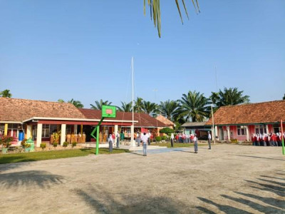 Rutinitas Upacara Setiap hari senin